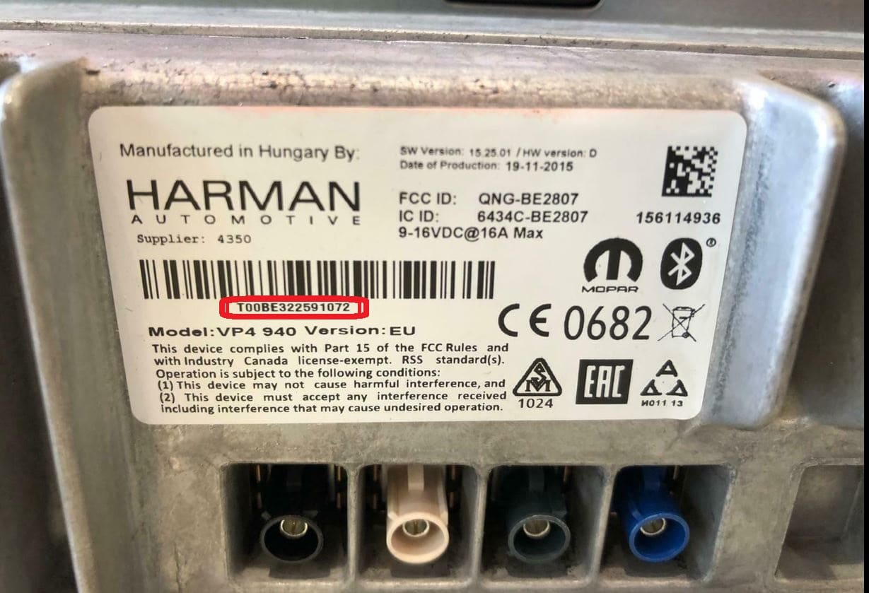 Harman Uconnect VP4 Fiat radio serial number label