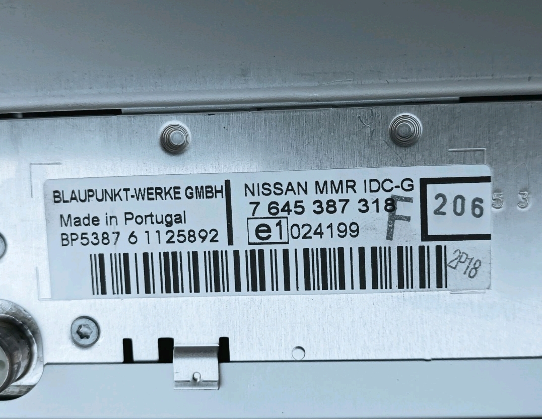 Blaupunkt Nissan radio serial number label