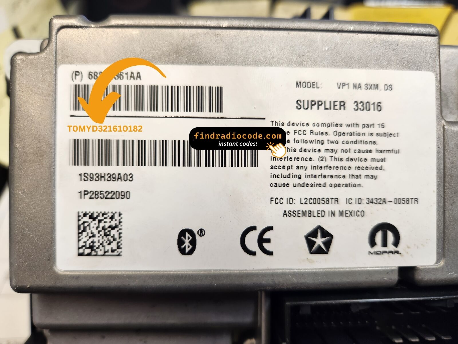 Where to find the serial number on a Delphi Uconnect 3 Rj1 Vp1 Na Ds radio in a Chrysler