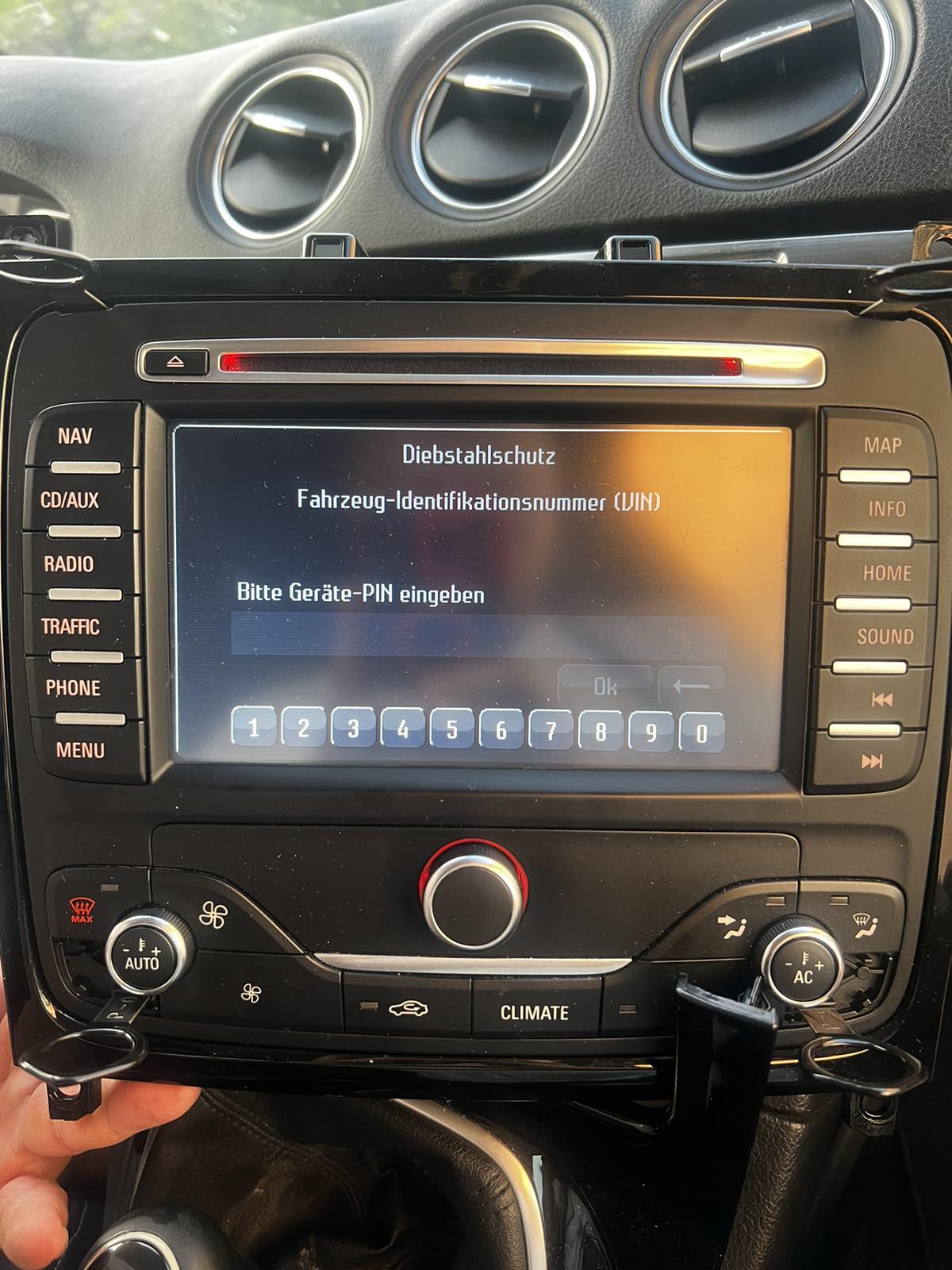 Customer review - Ford Travelpilot F09 radio code unlock