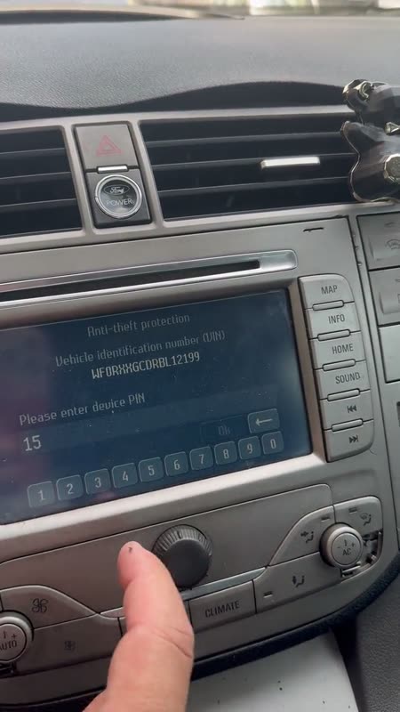 Customer review - Ford Travelpilot HS MCA device PIN entered and radio working